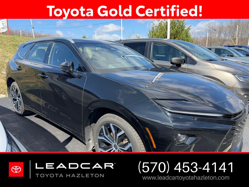 Black 2025 Toyota Crown Signia XLE AWD SUV / Crossover All-Wheel Drive Continuously Variable Transmission