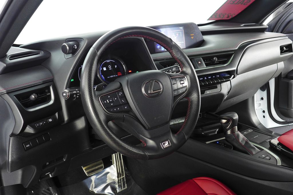 Thumbnail: 2022 Lexus UX - 30