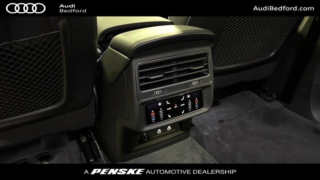 Thumbnail: 2026 Audi Q8 - 19