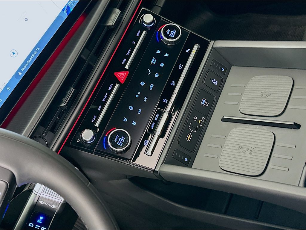 Thumbnail: 2025 Hyundai Santa Fe - 17