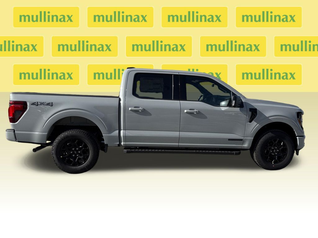 New 2026 White Ford XLT image 17