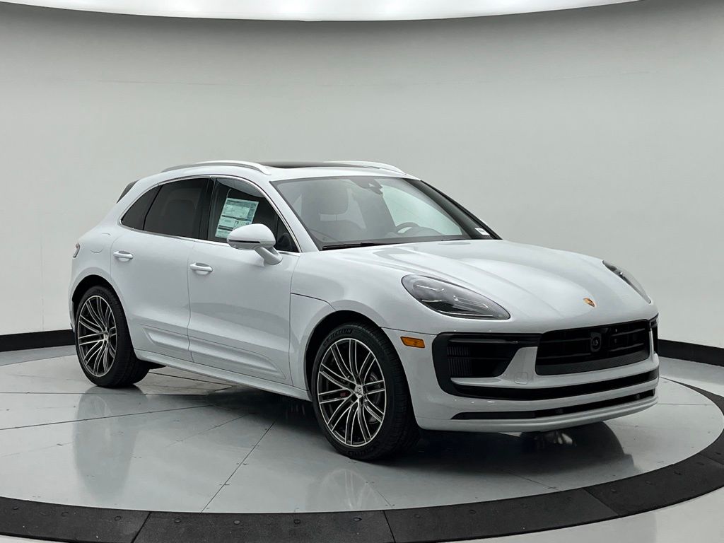 Thumbnail: 2026 Porsche Macan - 9
