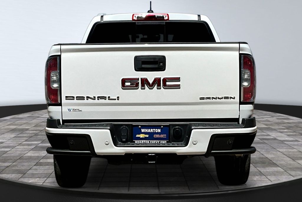 2022 GMC Canyon Denali - 5