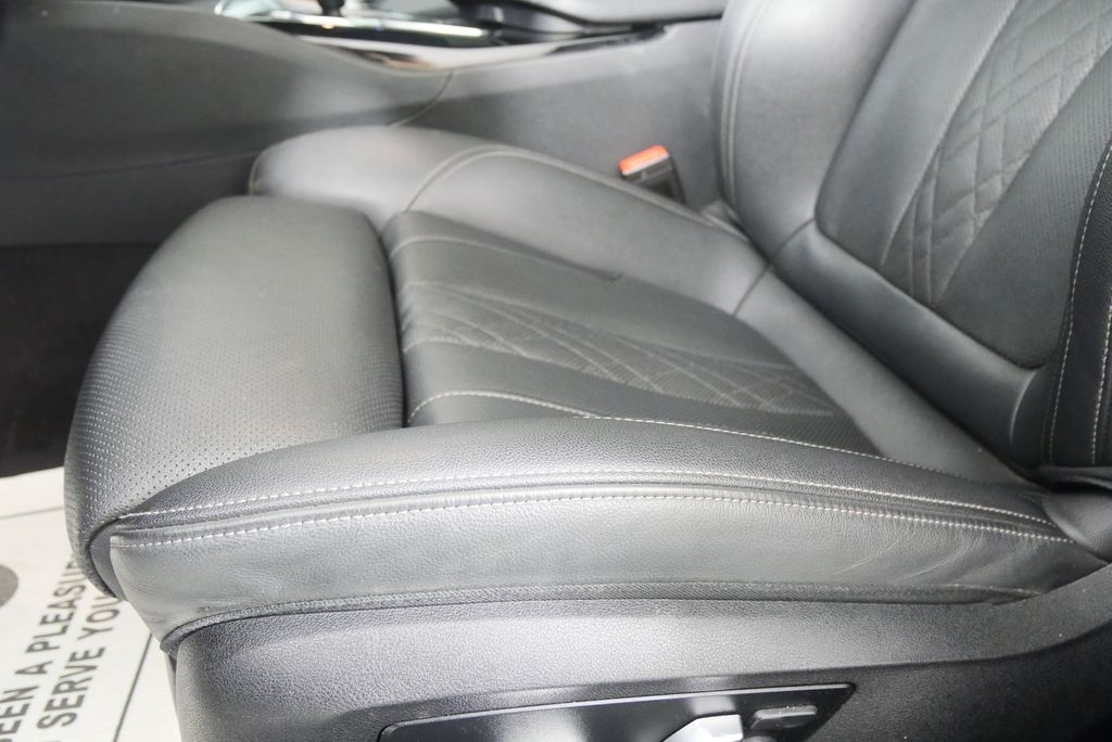 Thumbnail: 2023 BMW 5 Series - 9