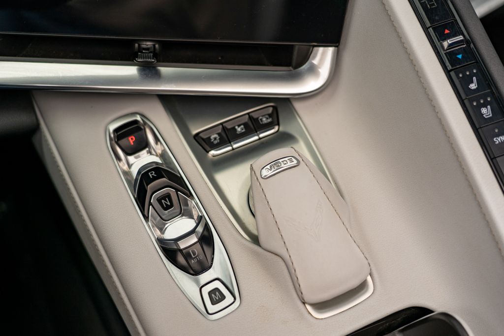 2021 Chevrolet Corvette Stingray photo