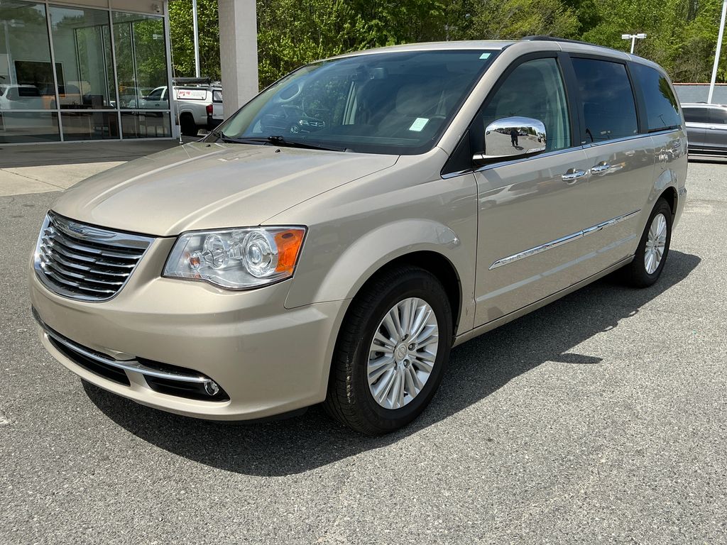 Cashmere Pearlcoat 2013 Chrysler Town & Country Limited FWD Minivan Front-Wheel Drive 6-Speed Automatic
