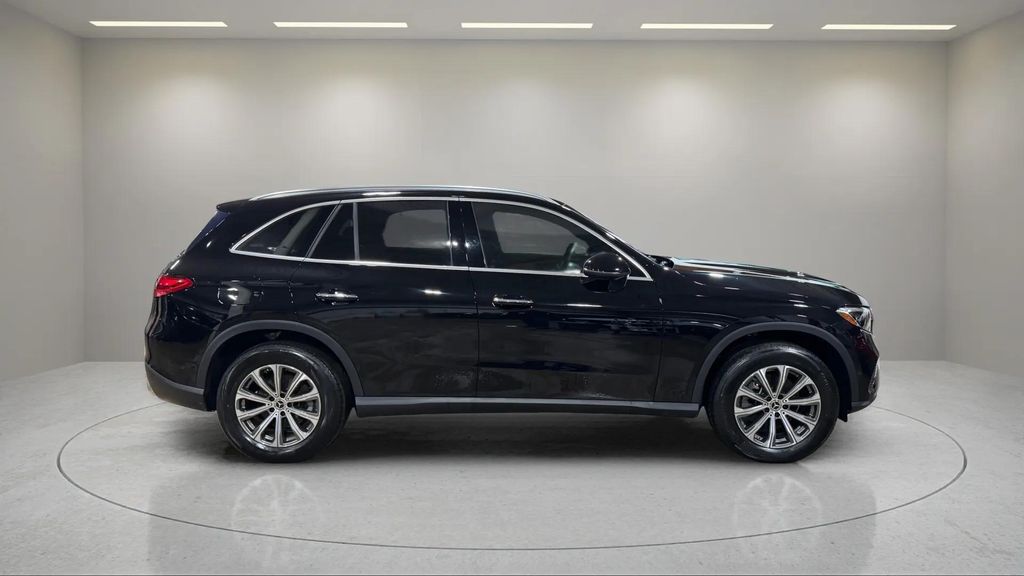 Used 2024 Black Mercedes-Benz GLC 300 image 2