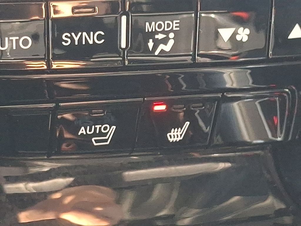 Thumbnail: 2025 Acura MDX - 24