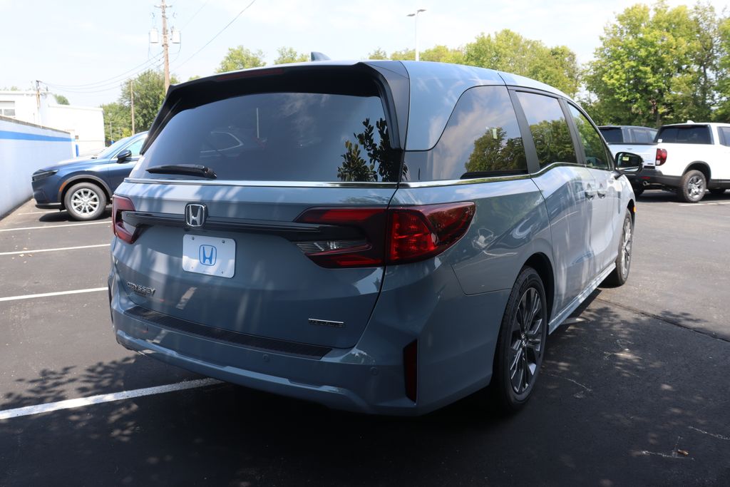 2025 Honda Odyssey Touring 5