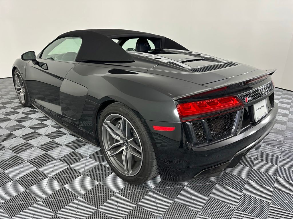 Thumbnail: 2018 Audi R8 - 3