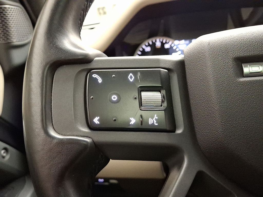 2023 Land Rover Defender 110 23