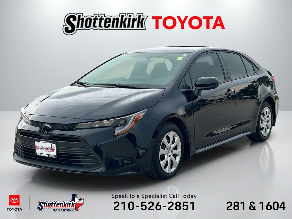 2025 Toyota Corolla LE CVT's photo