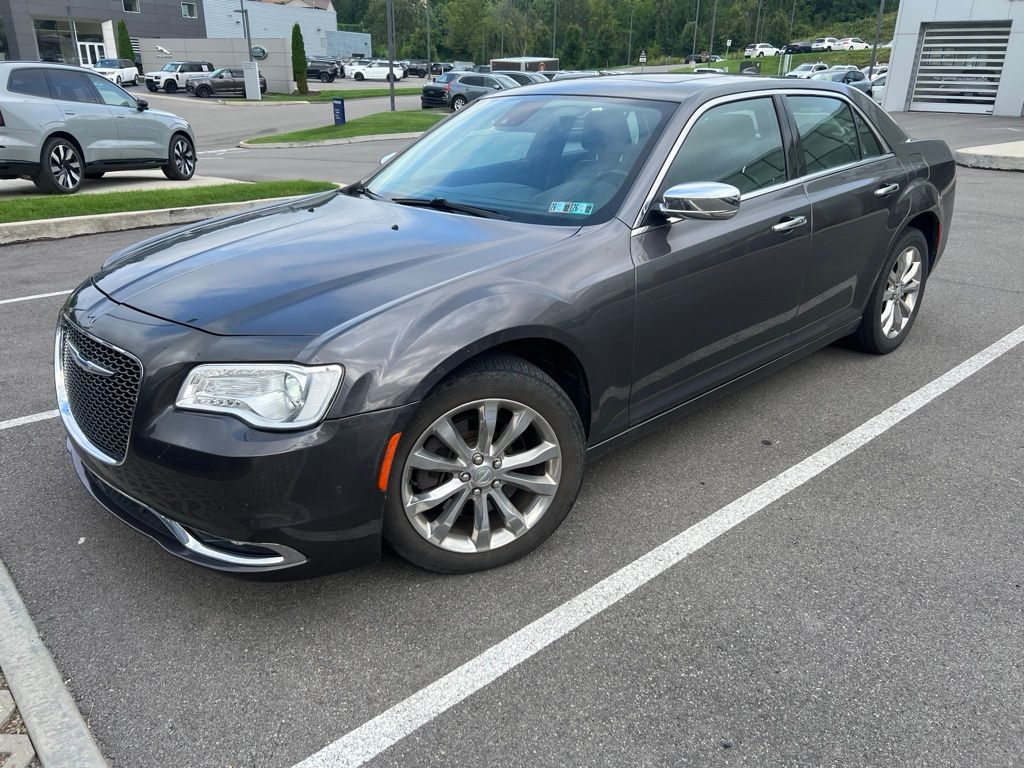 Used 2018 Gray Chrysler Limited image 5
