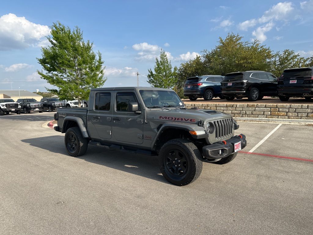 Sting-Gray Clearcoat 2021 Jeep Gladiator Mojave Crew Cab 4WD Pickup Truck Four-Wheel Drive 8-Speed Automatic