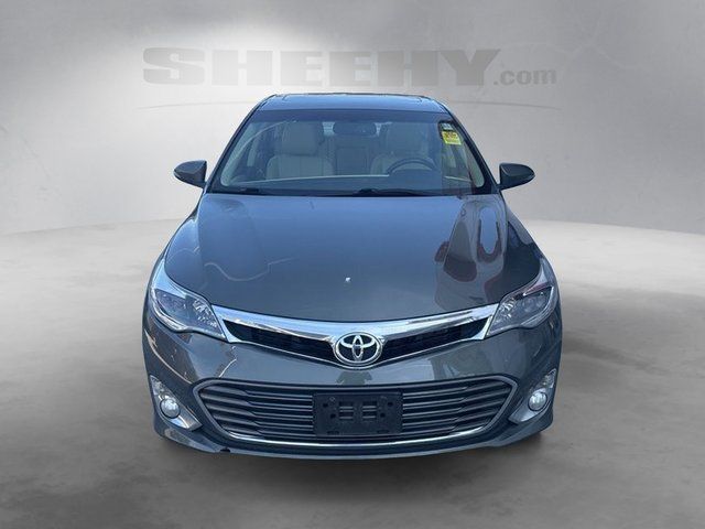 Used 2013 Green Toyota XLE Touring image 17