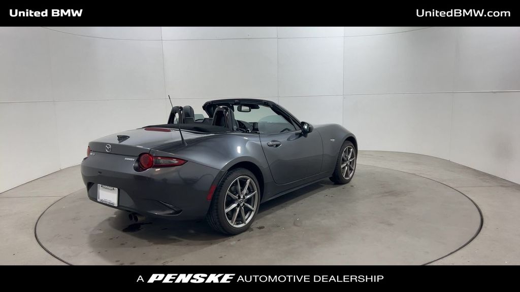 2023 Mazda MX-5 Miata Grand Touring 8