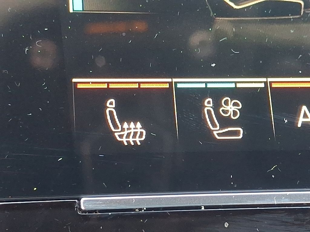 Thumbnail: 2026 Audi Q7 - 18