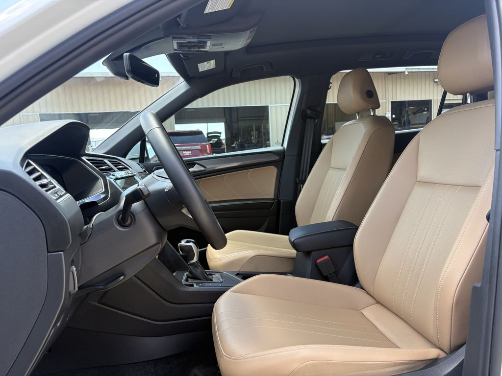 2024 Volkswagen Tiguan 2.0T SE - 10