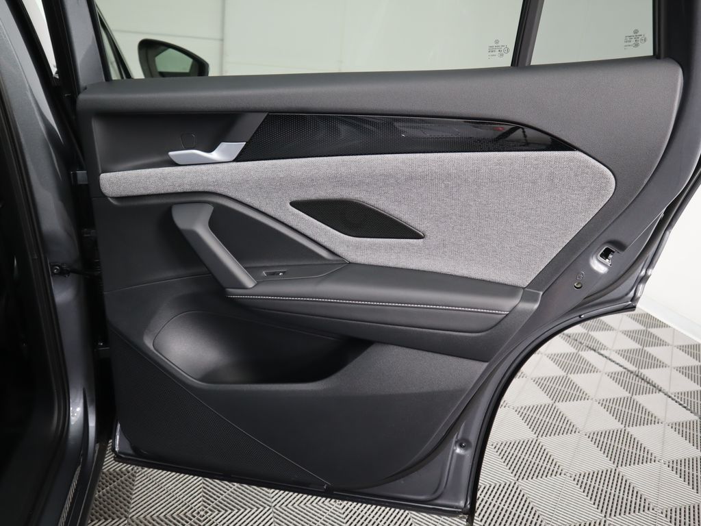 Thumbnail: 2025 Volkswagen Tiguan - 27