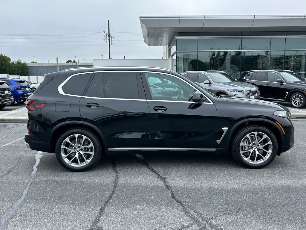 Thumbnail: 2024 BMW X5 - 6