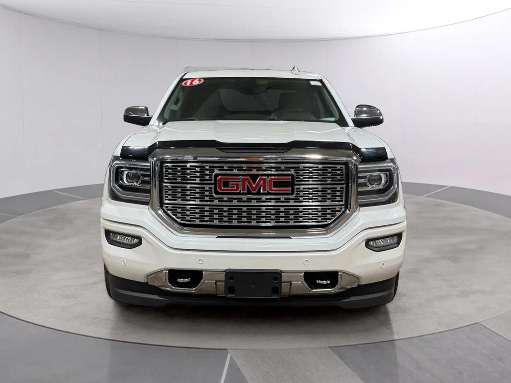 Used 2016 White Frost Tricoat GMC Denali image 8