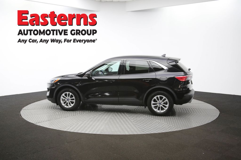 Used 2022 Black Ford SE image 60
