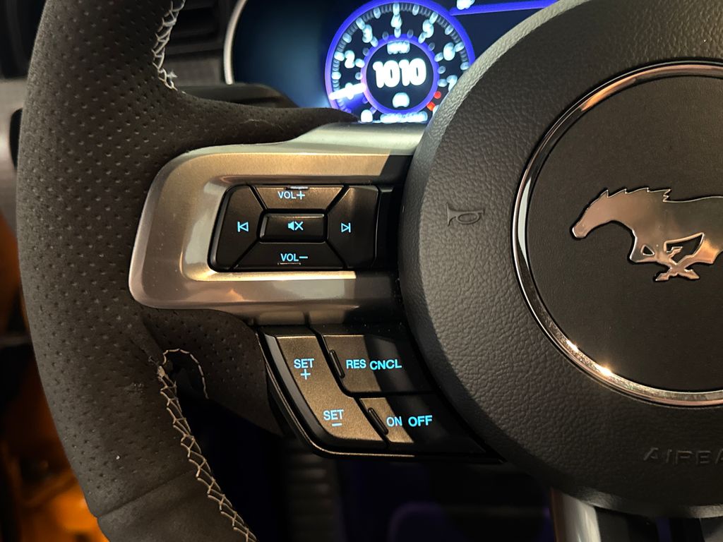Certified Used 2018 Orange Ford GT Premium image 19