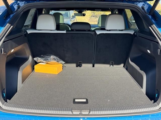 2025 Volkswagen Atlas Cross Sport SEL Premium R-LINE - Photo 5