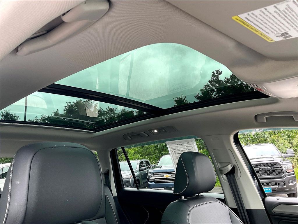 2024 Volkswagen Tiguan — photo 21