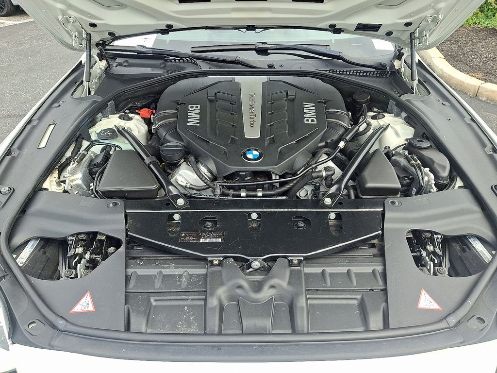 Thumbnail: 2013 BMW 6 Series - 29