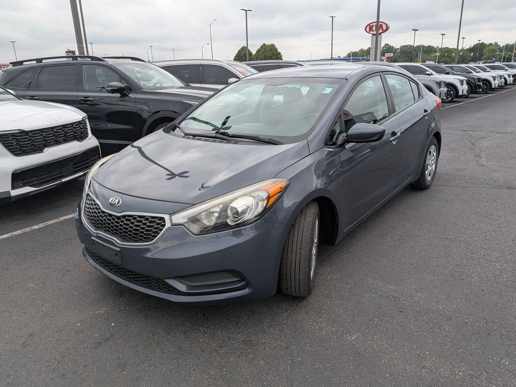 Used 2016 Blue Kia LX image 3