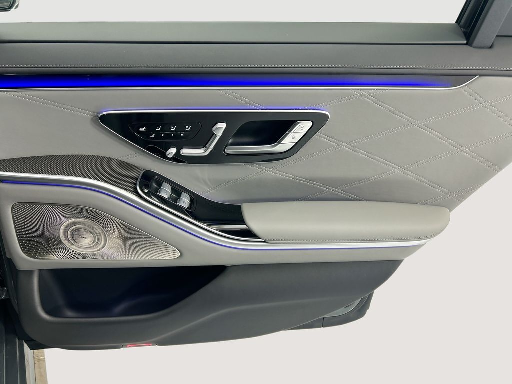 Thumbnail: 2026 Mercedes-Benz S-Class - 26