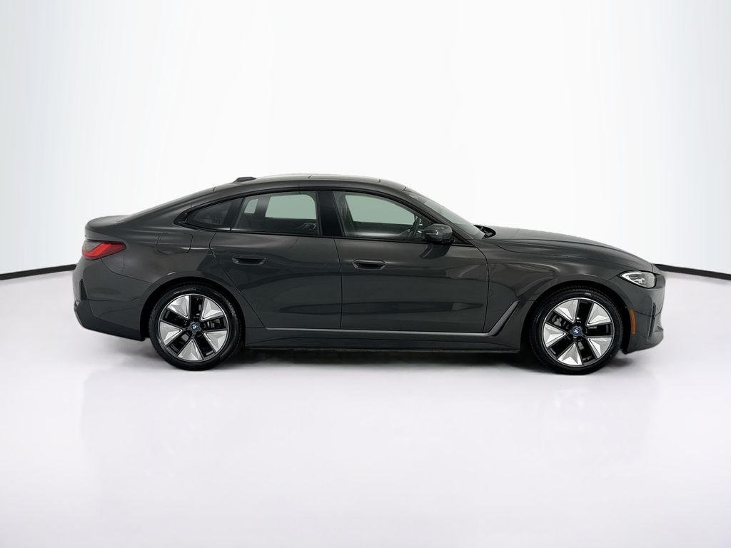 Thumbnail: 2023 BMW i4 - 4
