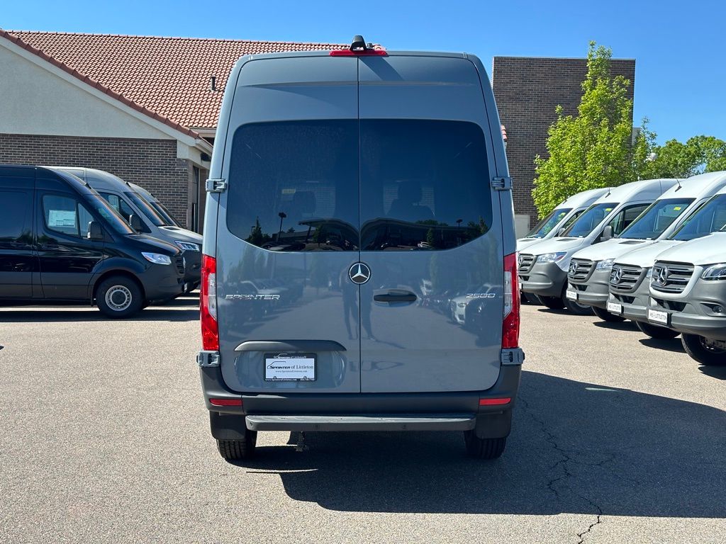 2024 Mercedes-Benz Sprinter 2500 Crew 144 WB 4