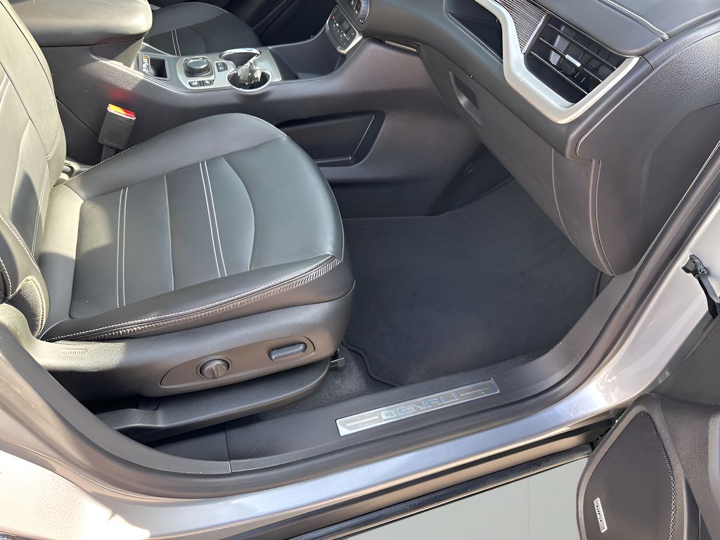 Used Car 2024 Gmc Terrain  Denali For Sale Under $35,000 In Austin, Texas