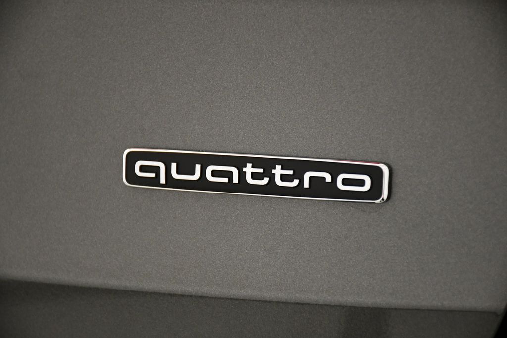 2025 Audi Q3  10