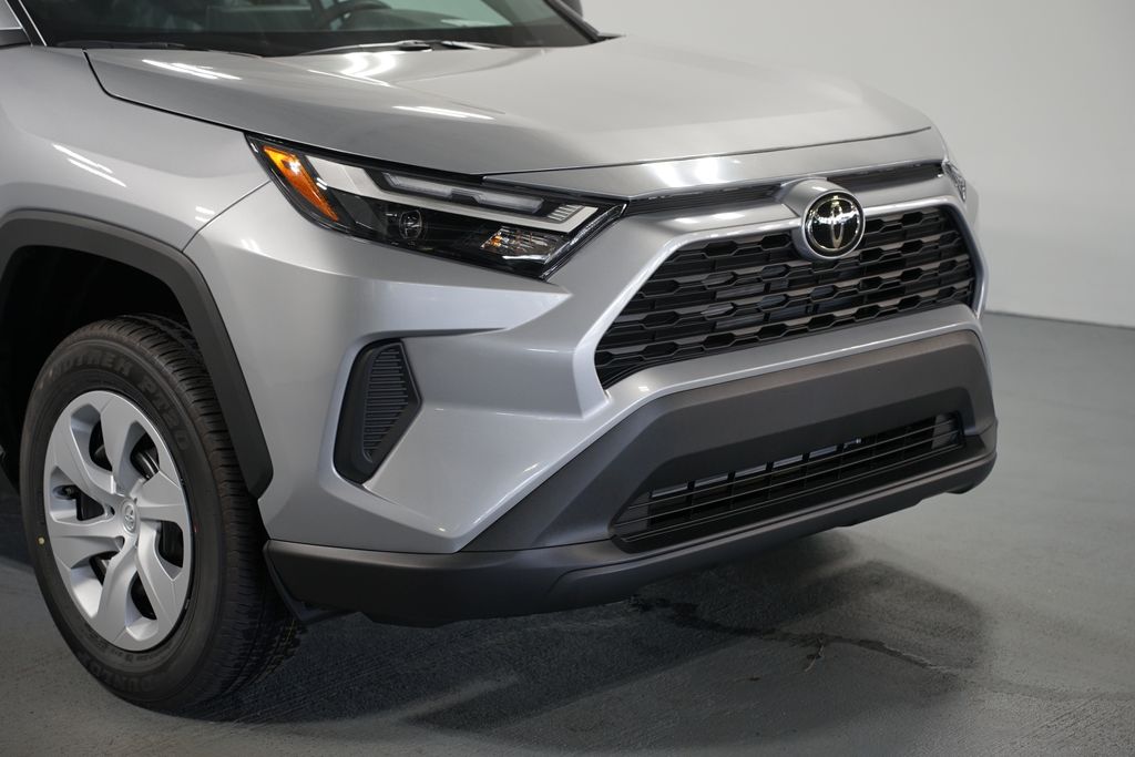Thumbnail: 2025 Toyota RAV4 - 4