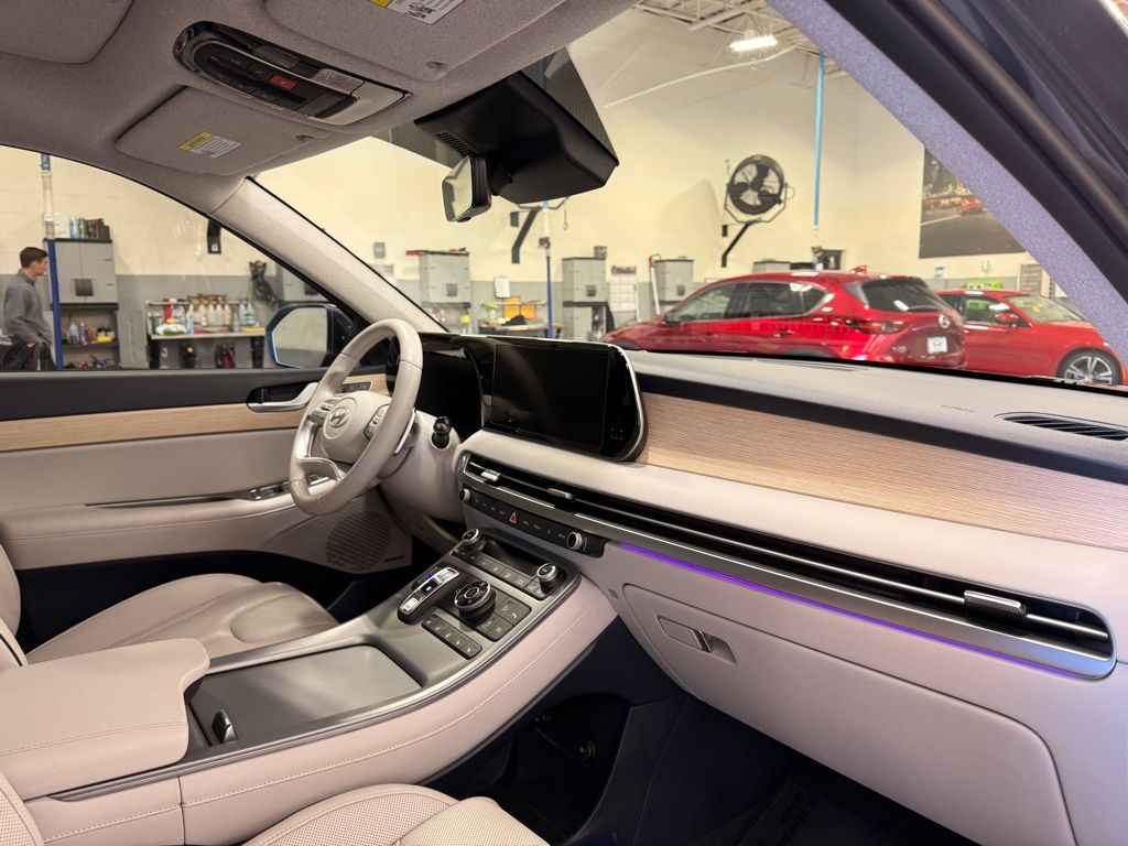 Thumbnail: 2025 Hyundai Palisade - 29