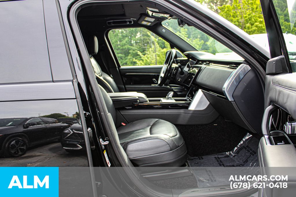 Used 2024 Black Land Rover SE image 22
