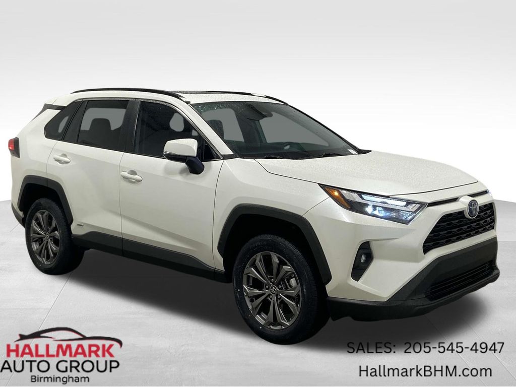 2022 Toyota RAV4 Hybrid XLE Premium