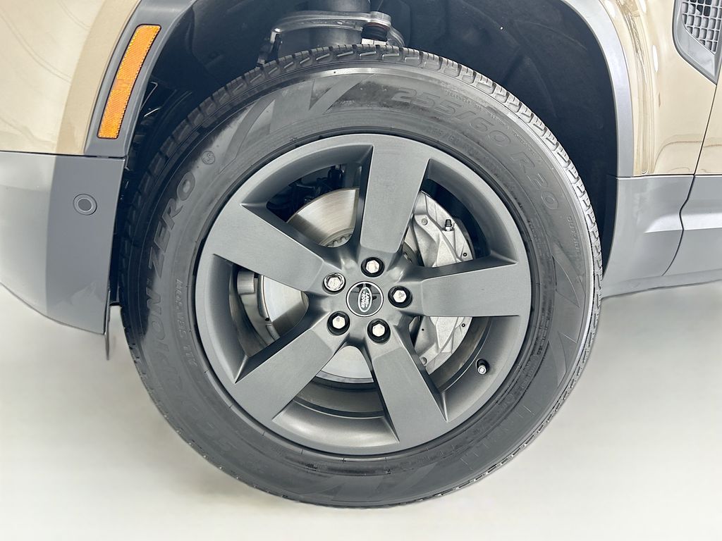 Thumbnail: 2025 Land Rover Defender - 29