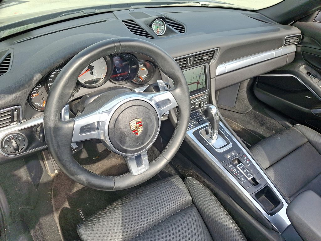 2013 Porsche 911 Carrera S 12