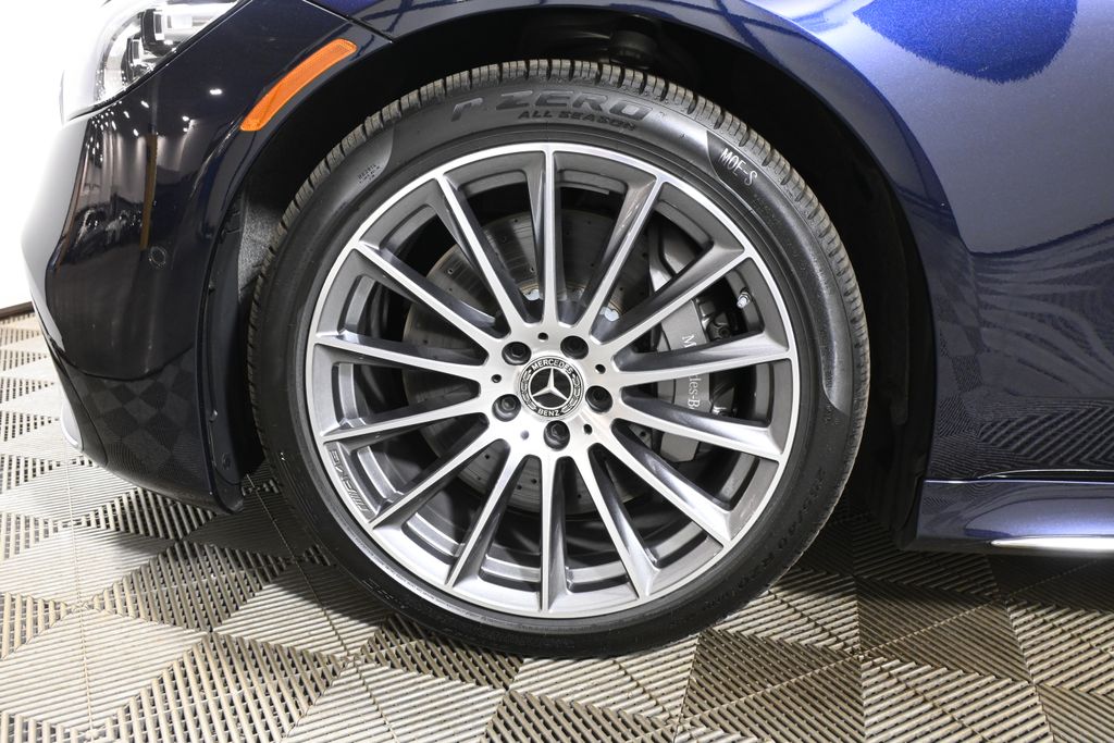 Thumbnail: 2025 Mercedes-Benz S-Class - 12