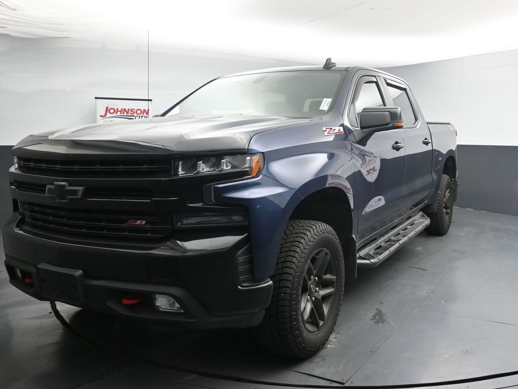 View vehicle photo 4