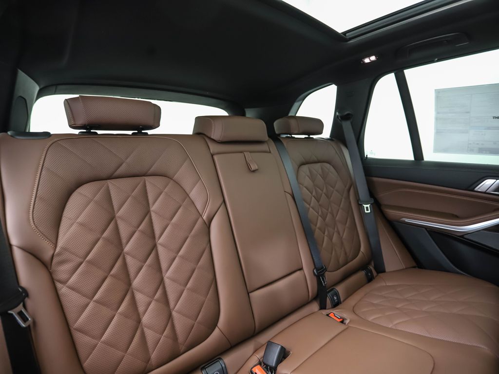 Thumbnail: 2026 BMW X5 - 28