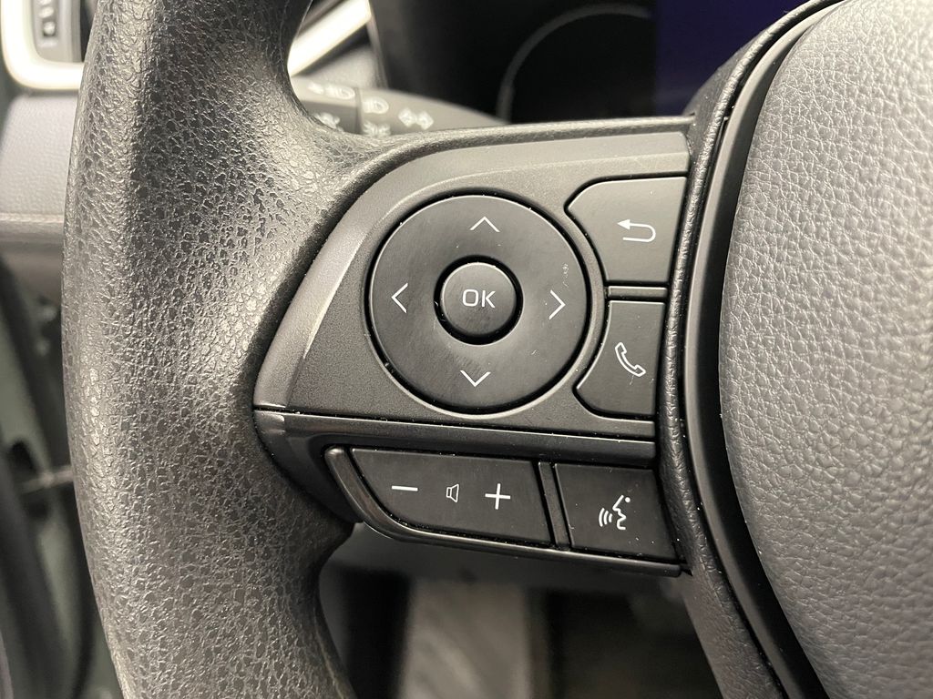 2023 Toyota RAV4 XLE 22