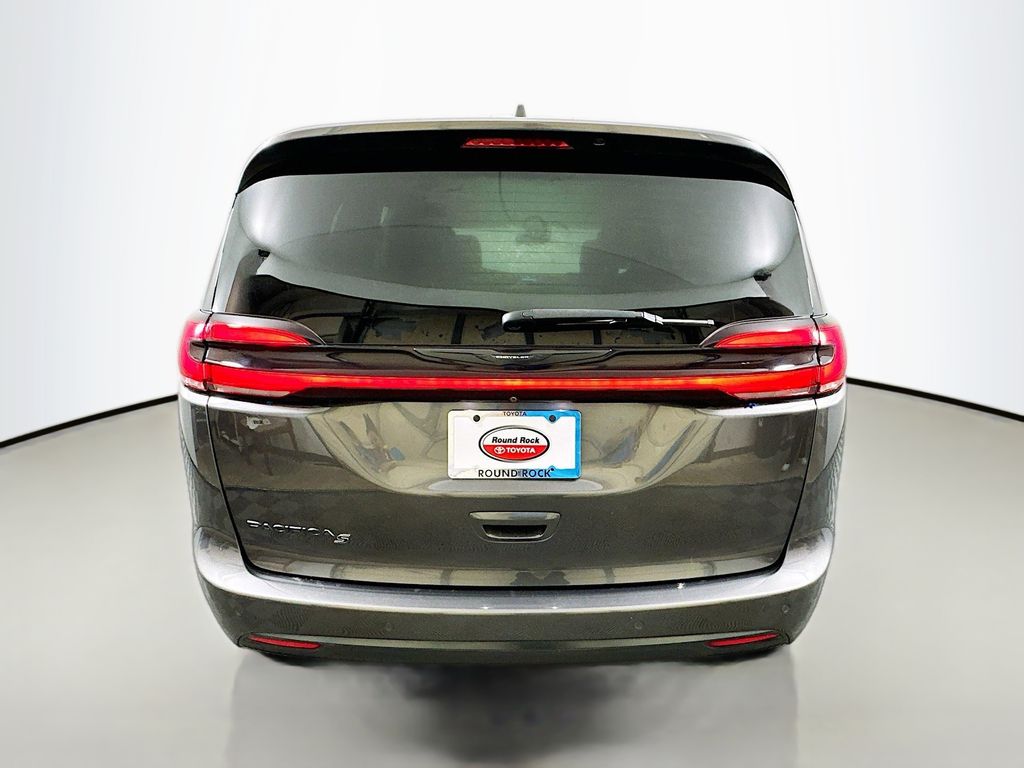 2021 Chrysler Pacifica Touring L 6