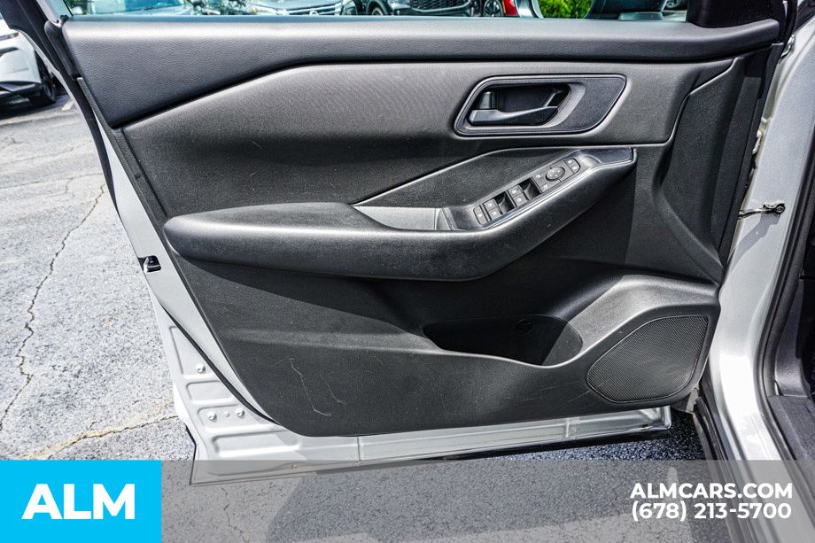 Used 2024 Silver Nissan S image 44