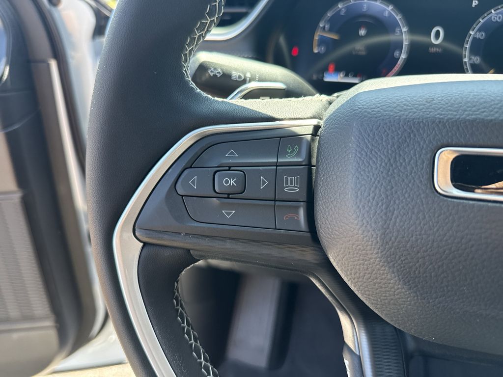 2026 Jeep Grand Cherokee L Laredo White/off-white at Martin Chrysler Dodge Jeep Ram