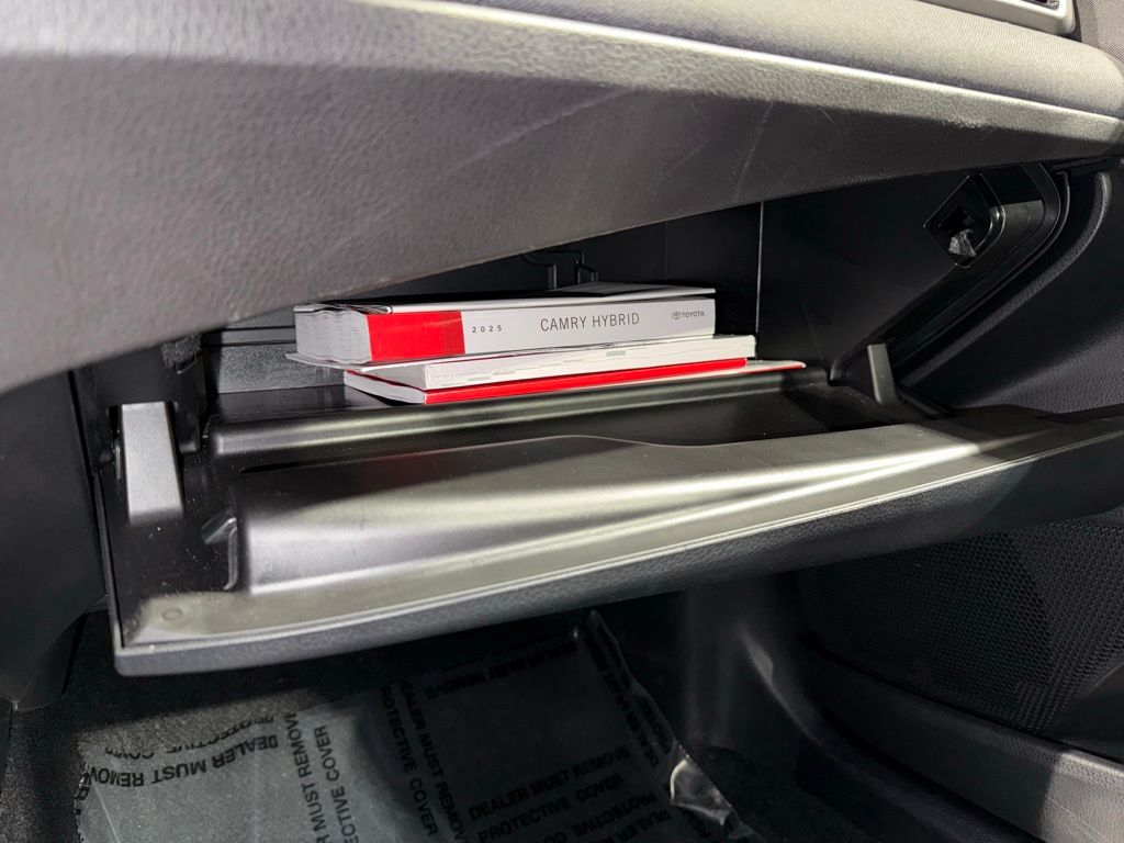 Thumbnail: 2025 Toyota Camry - 27